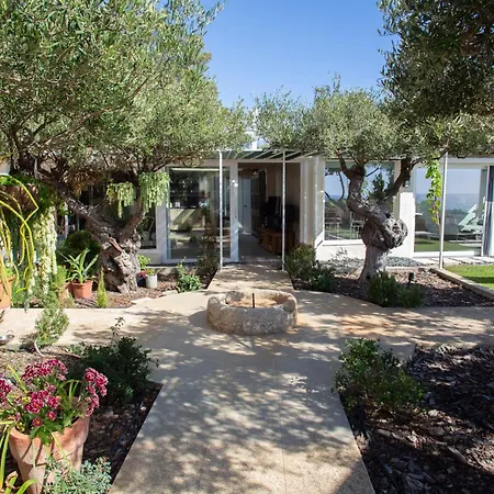 Holiday home Garden Bolonia